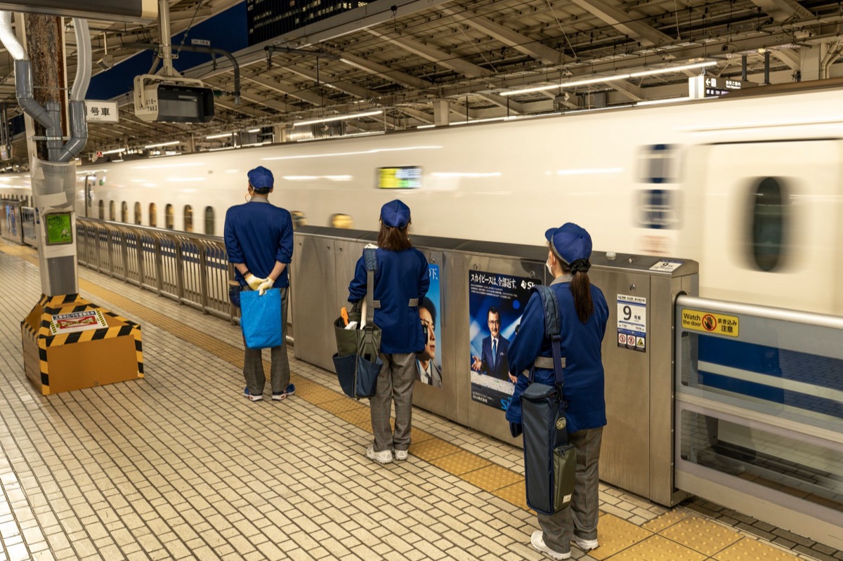 Train à grande vitesse Shinkansen au Japon