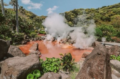 溫泉旅行徹底指南 了解不同泉質如何達到最佳療癒效果